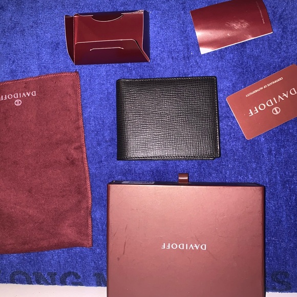 Davidoff Bifold Credit Card Holder/Wallet in Black Leather - Picture 12 of 12